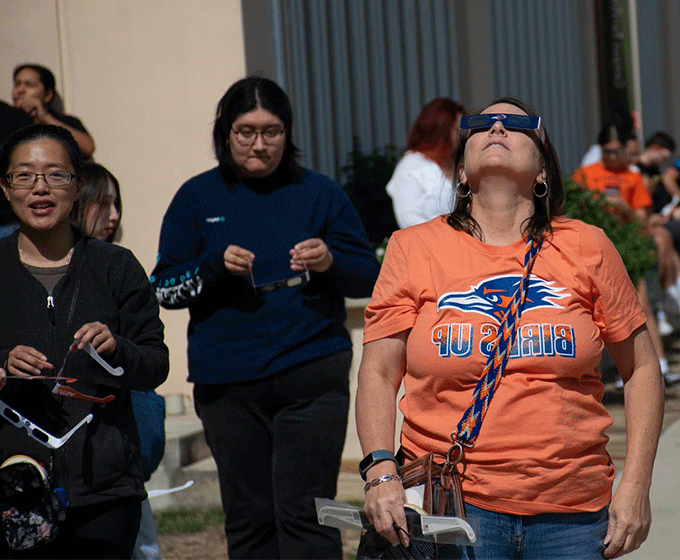 Students to enjoy up-close view of eclipse at <a href='http://sphm.ngskmc-eis.net'>在线博彩</a> Main Campus